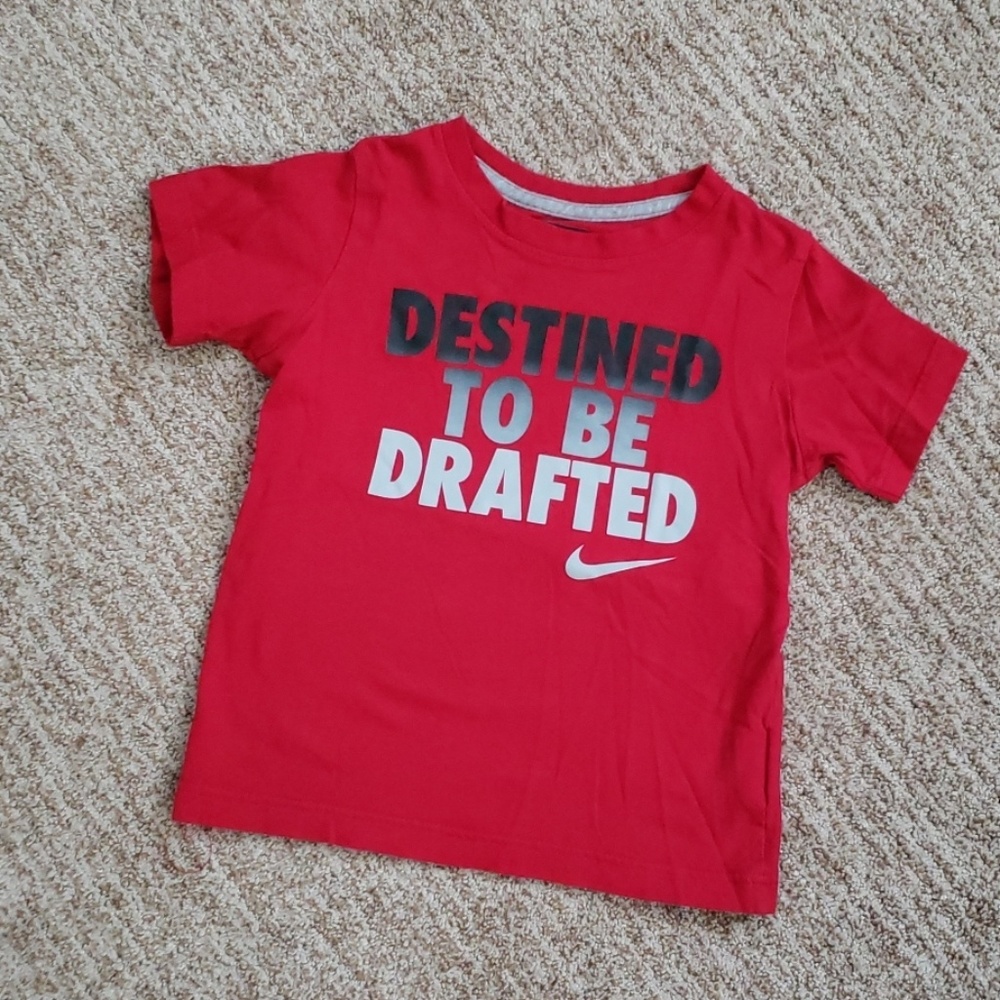 Nike Boys Size 6 T - Shirt